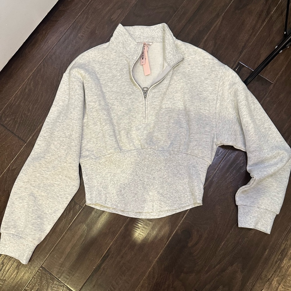 Victoria Secret Sweaters Size L